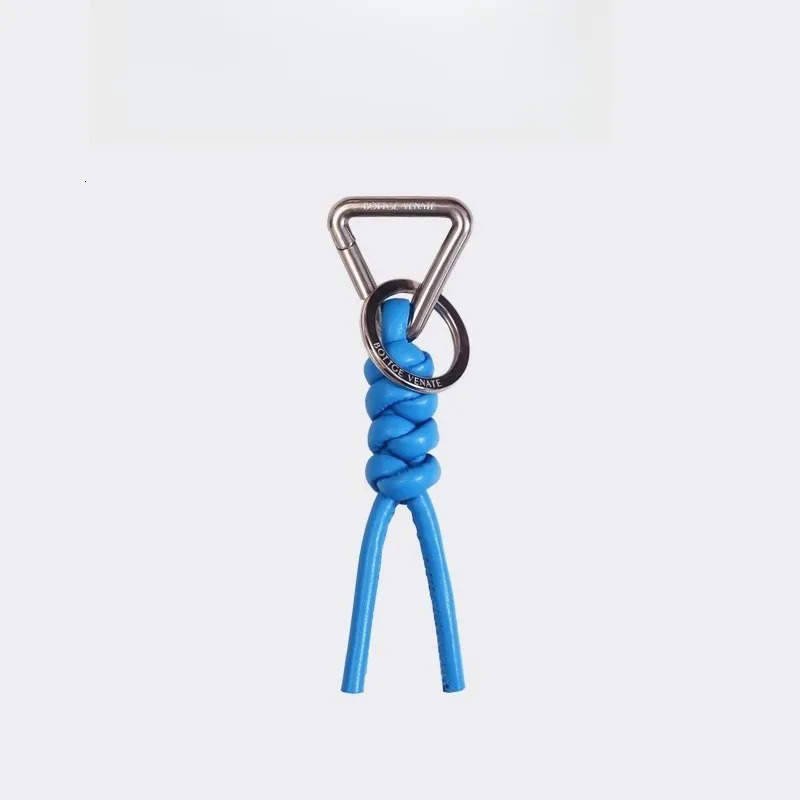 Car keychain genuine leather woven diamond knot bag hanging decoration keychain high-end key pendant 260107