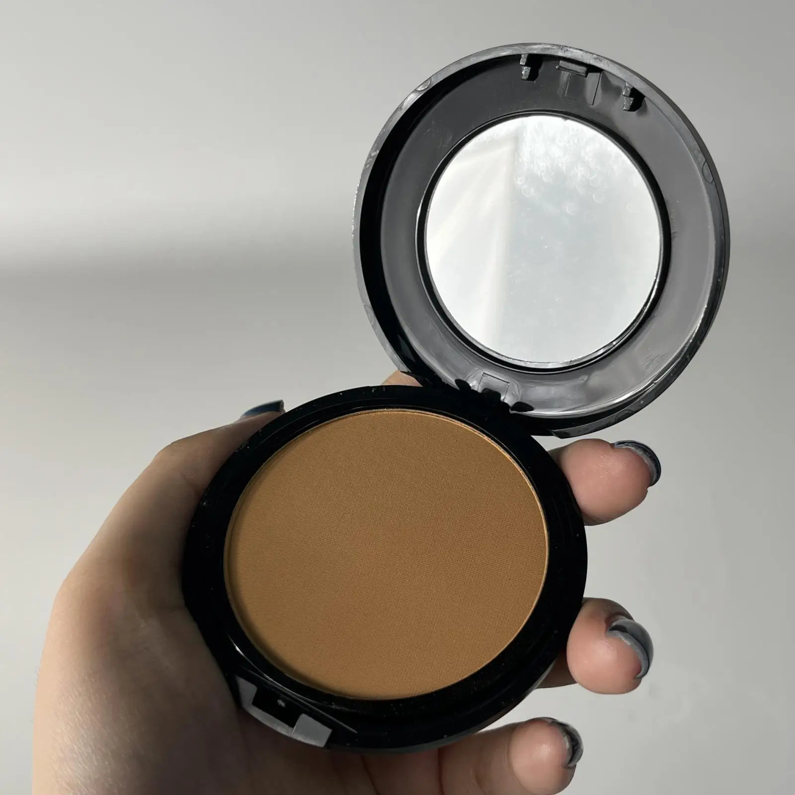 Oil-control Long-lasting Face Concealer Makeup Bronzer Powder Matte Mineral Finishing Bronzer Contour For Dark Skin 260104