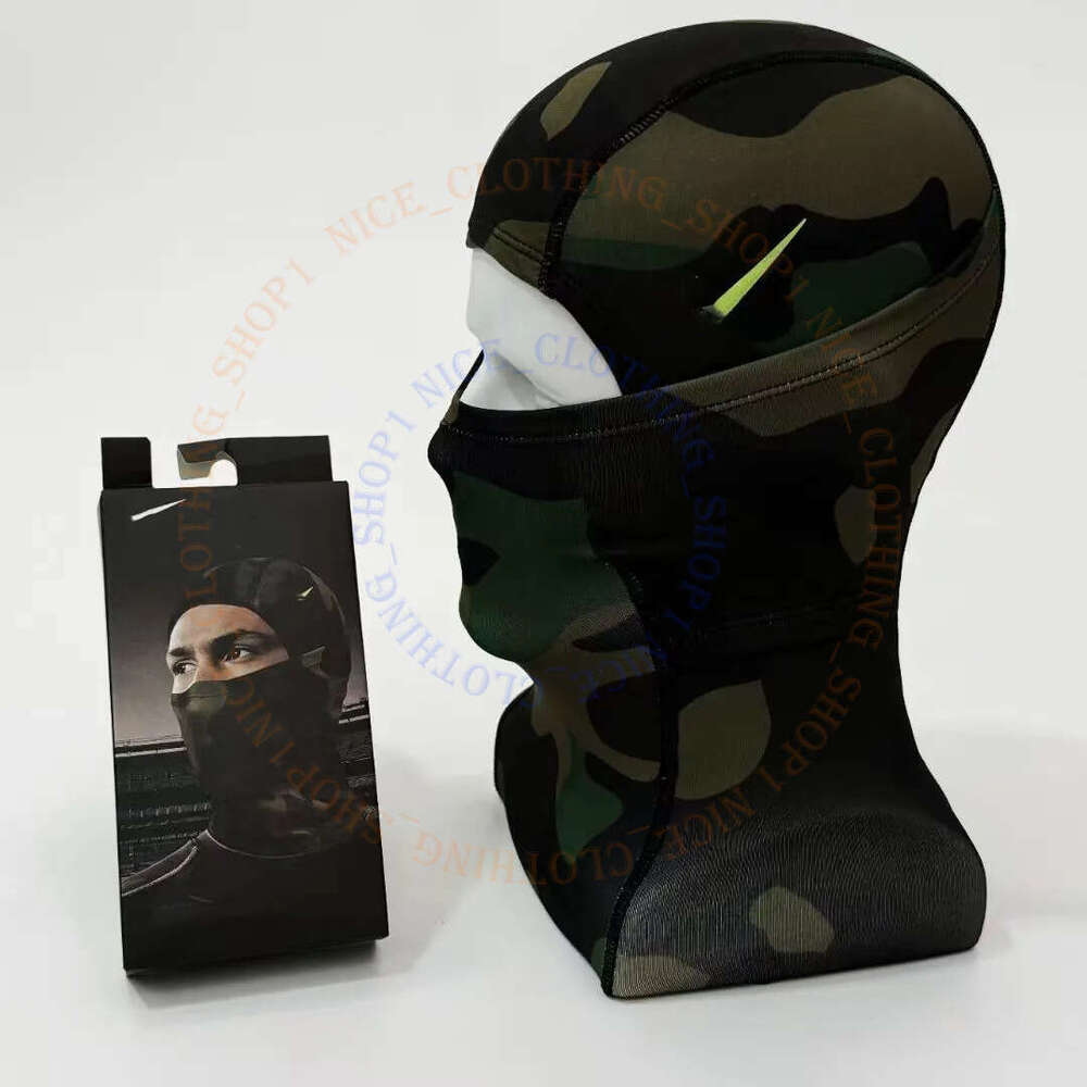 With Box Balaclava Designer supremely Ski Mask Women Brand Face Winter Hell Satr Protective Knitted Neck Guard Warm Cold Hat Skull Cap Bonnet Sports 0c0