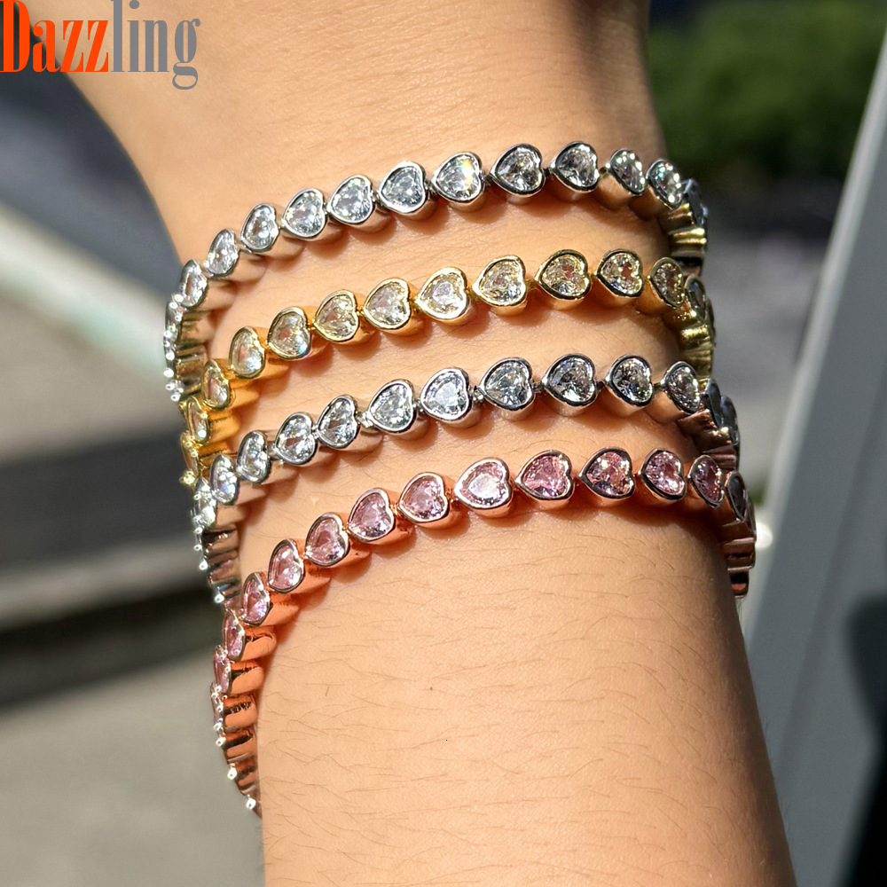 Heart-Shaped Womens Bracelet Heart Zircon Bracelet Jewelry Classic Versatile Fashion Womens Trendy Accessories