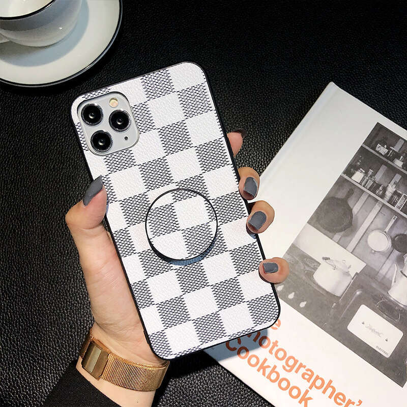 Phone Case iPhone17 Pro Max Case Checkered Shockproof Cover for iPhone 16 15 14 Plus 13 Pro 12
