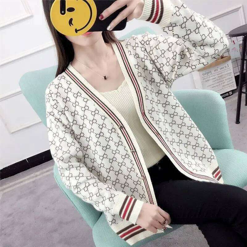 Women's Clothing Cardigan Sweater Autumn Geometric Loose Long Sleeve Designer Fashion Knit Casual Coat Lady Versatile V-Neck Tops