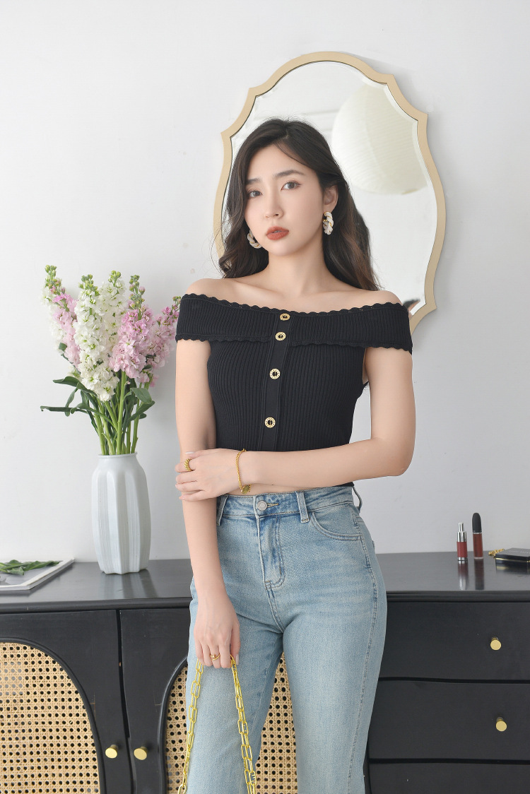 Short sleeved French elegant ruffled off shoulder knitted sweater top suitable for summer new slimming women 2026