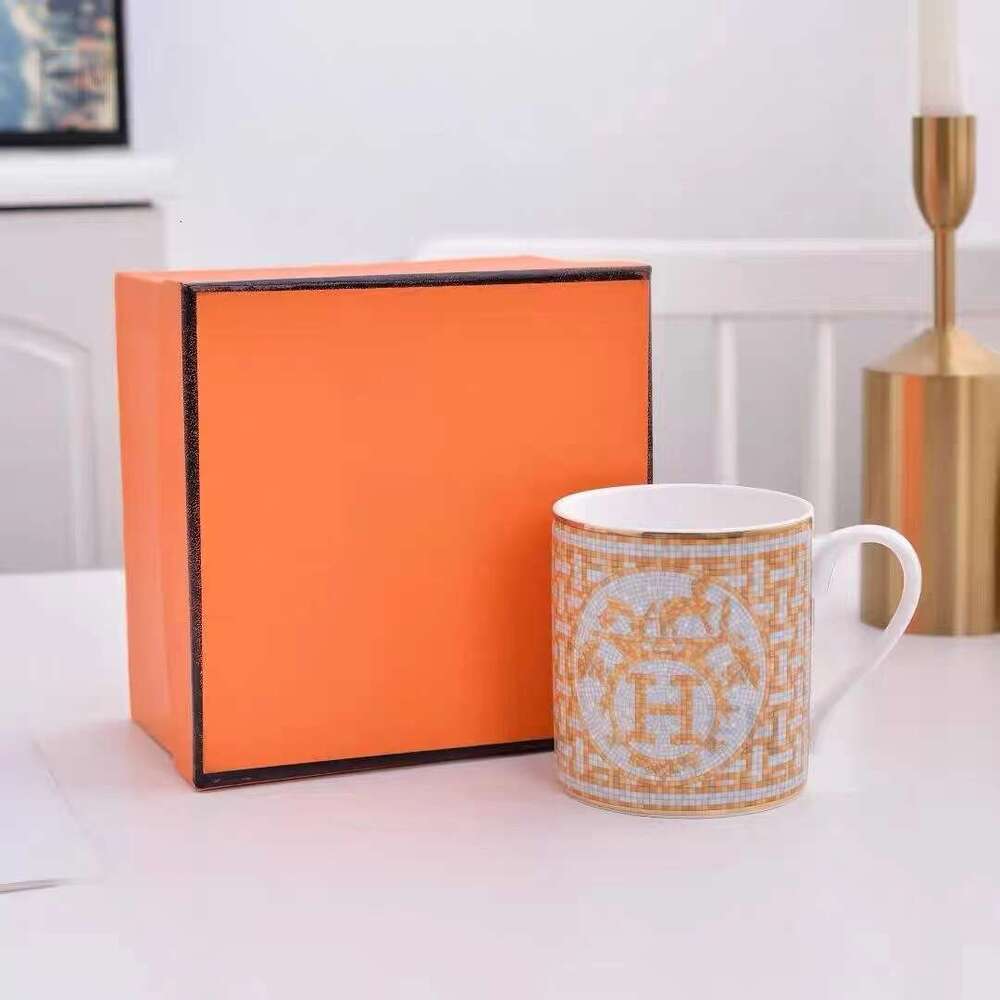 Personality Trendy Simple Ceramic Mug for Men and Women Milk Home Gift Water Cup Office Tea Cup