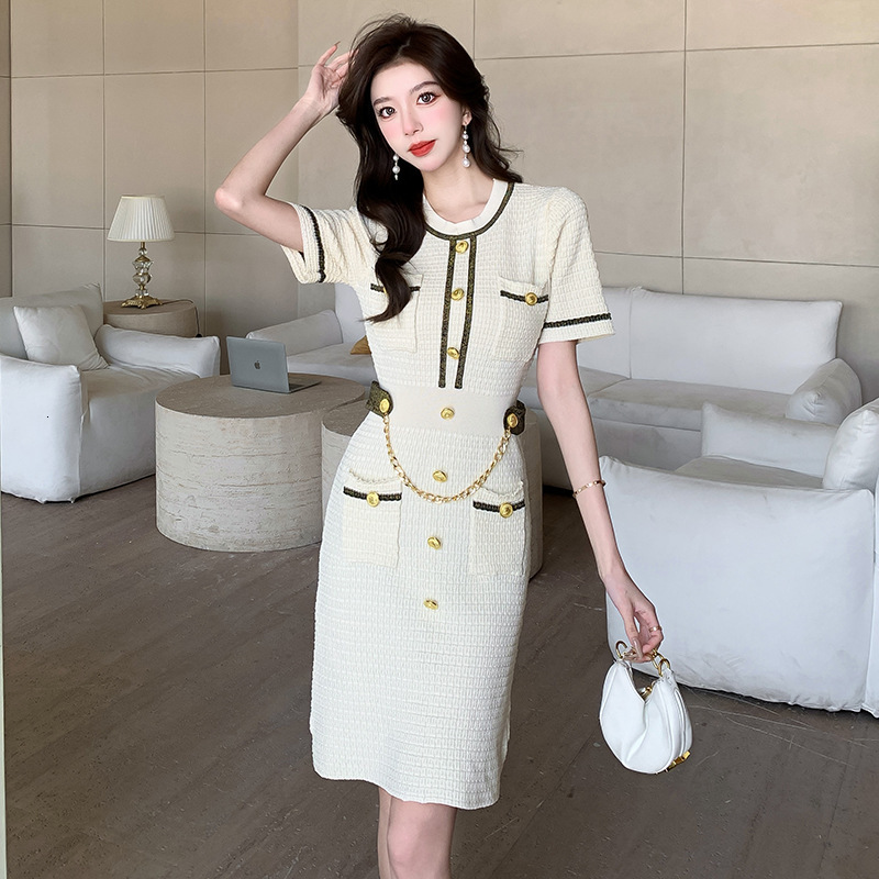 Xiaoxiangfeng French Style Design Sense Niche Skirt Summer 2026 New Small Casual Slimming And Hip Hugging Dress