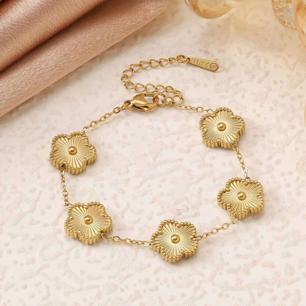 Stainless Steel Gold Stackable Bracelet Set Womens Layered Fashion Design Fit for Work Casual Enhance Elegance C260108