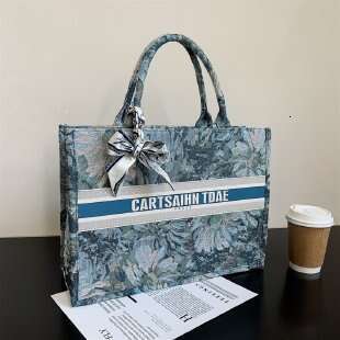 New Tote Pearl Chain Handbag Monet Garden Single Shoulder Crossbody Oil Painting Scarf Bag