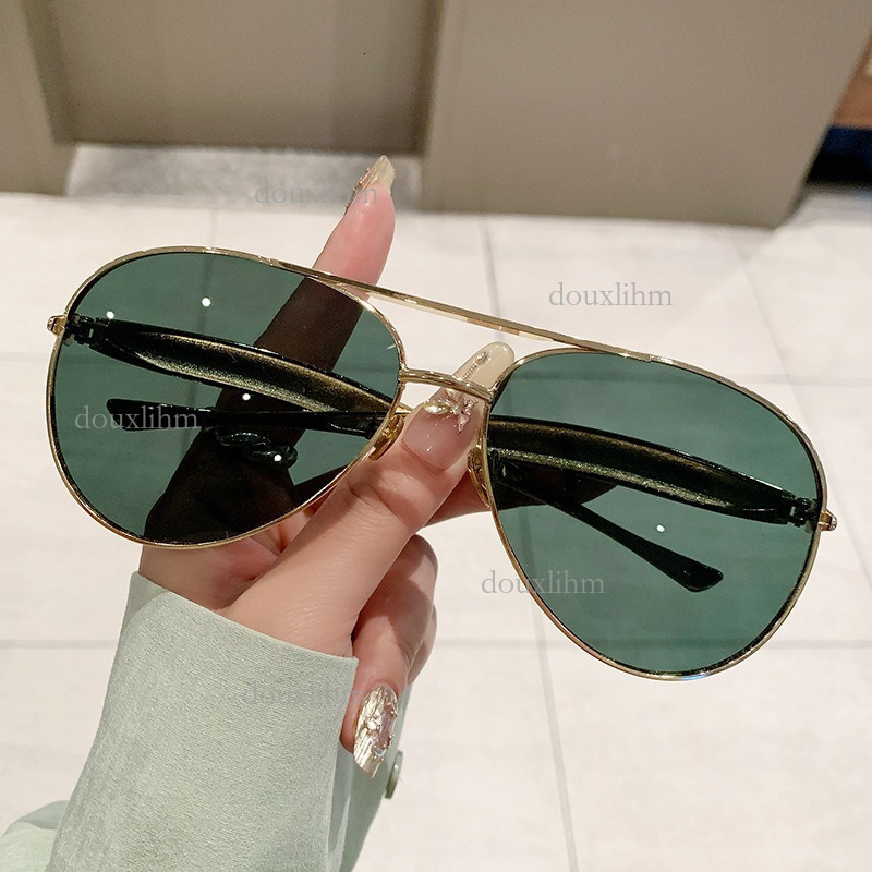 Designer Fashion New Large Frame Toad Mirror High-end Women's Ins No Makeup Sunscreen Sunglasses Luxury Brand Accessories Personalized Small Fish