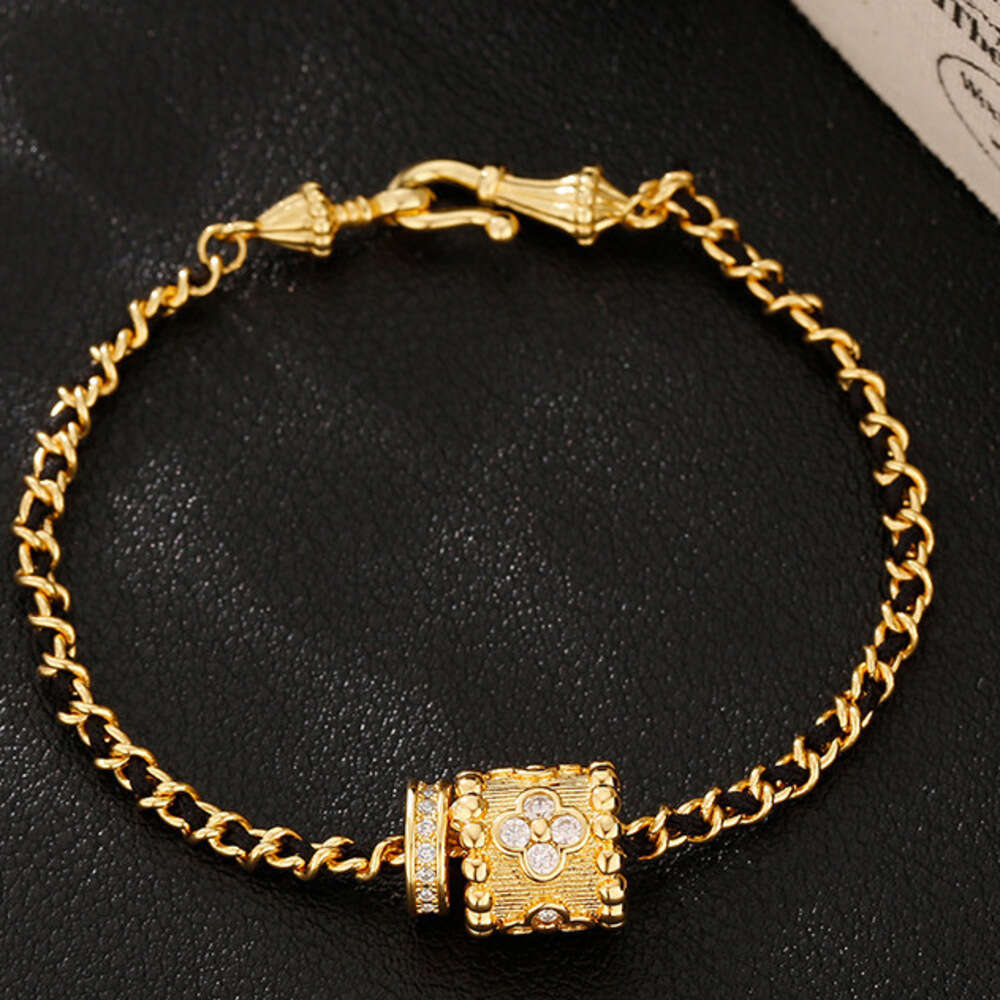 Womens Bracelets Retro Black Hot-Selling Leather Woven Small Waist Fashionable Exquisite High-End Versatile Flower Bracelet