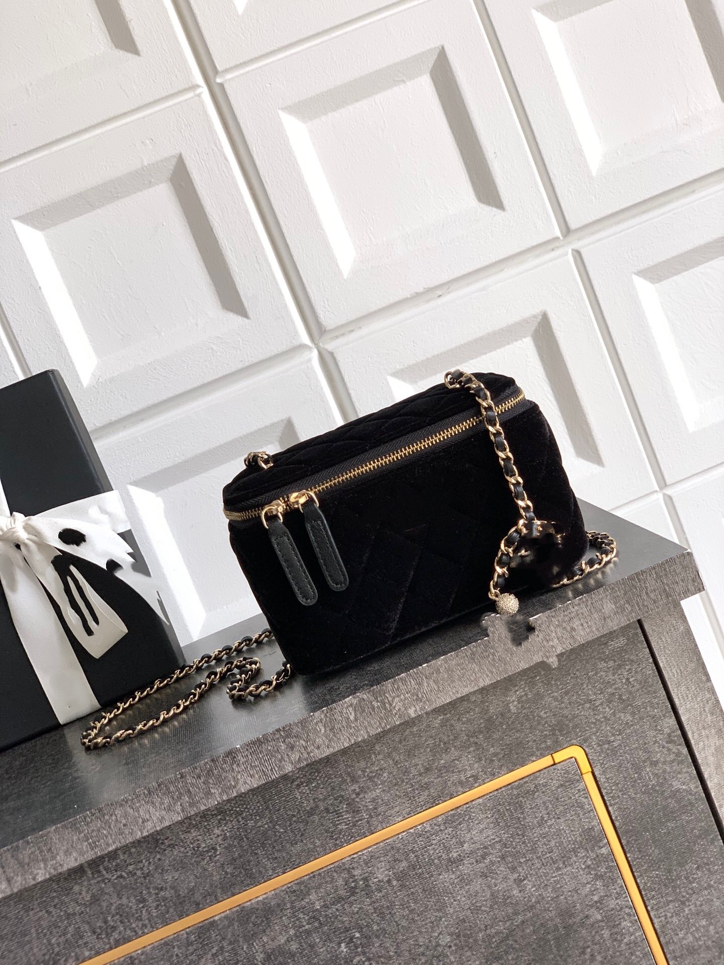 F773-Soft Leather B… - image