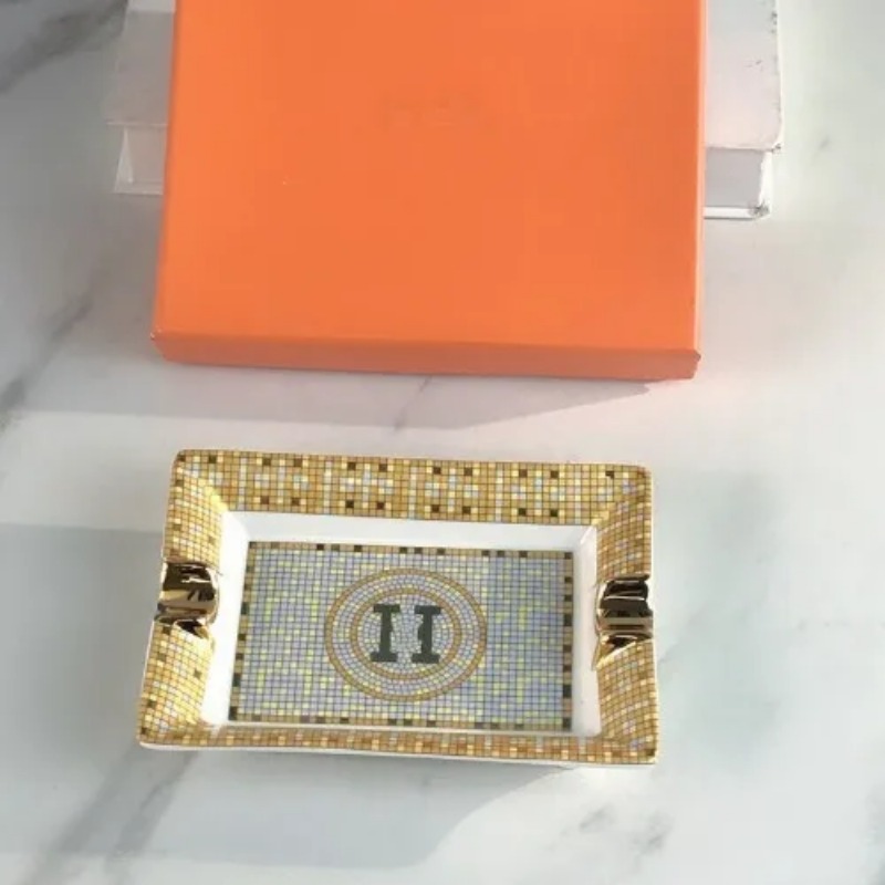 Elegant Artistic Ho… - image