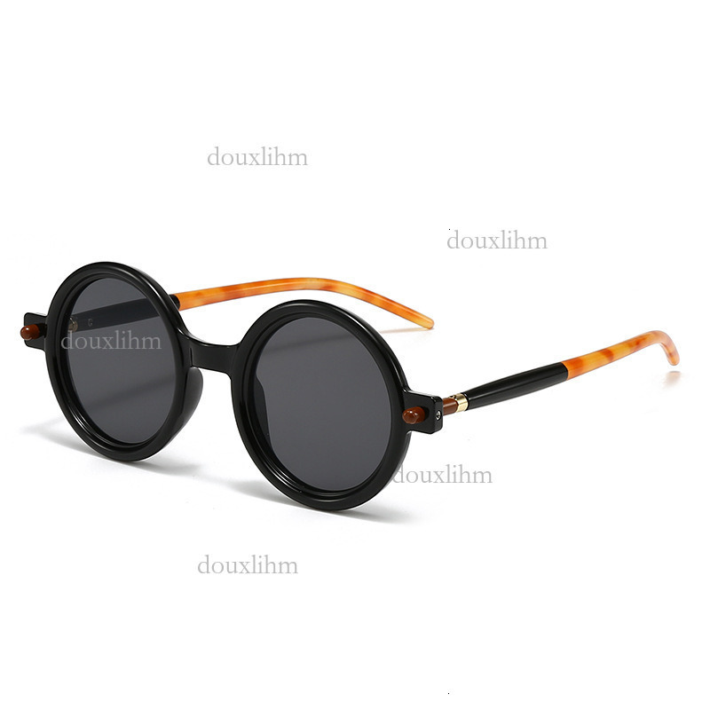 2026 New Designer Round Frame Anti Blue Light Flat Lens For Men And Women Trendy Sun Glasses Outdoor Versatile Luxury Brand Fashion Accessories Wholes