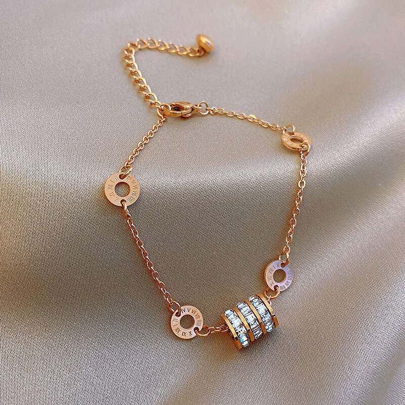Bracelets 18K Plated Slave Bracelet Women Womens Jewelry Niche Non Fading High End Wholesale Fashion Bracelet
