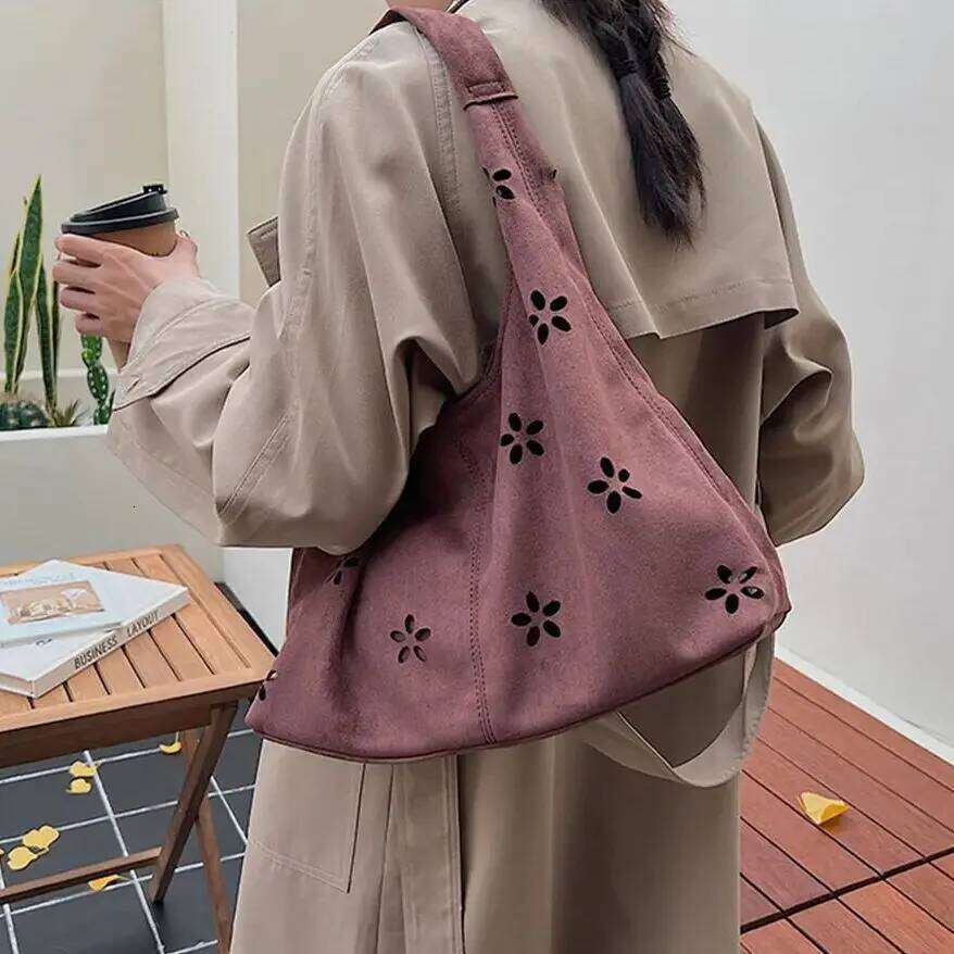Floral Cut Out Women's Tote Autumn Winter Suede Velvet Soft Large Capacity Shoulder Bag For Commute Underarm Handbag XJ260109