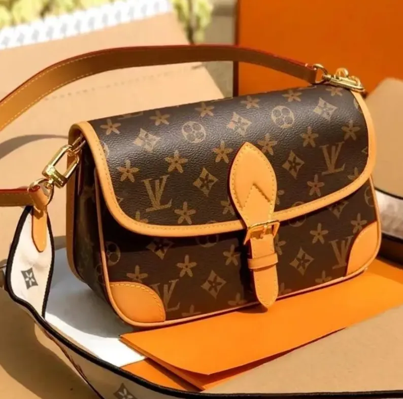 Luxury Bag Women Designer Bag Crossbody Baguette Classic Vintage Canvas Jacquard Strap Flower Flap Embossed Letters Clutch Purse Shoulder Bags Tote Bag