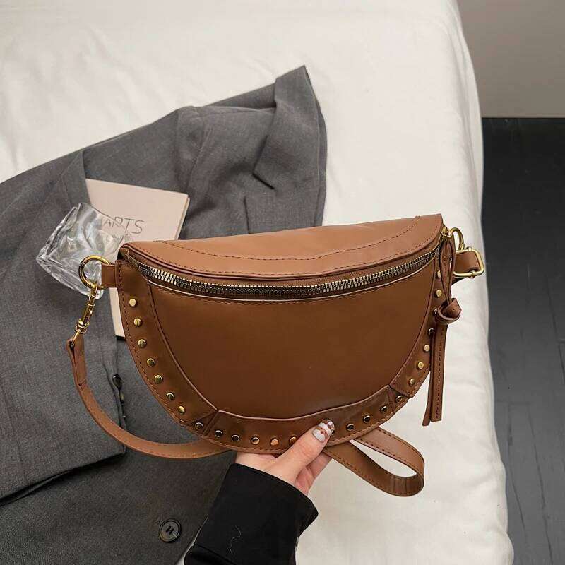 Retro Rivet Crossbody Bag for Women Solid Color Large Capacity Versatile Chest Soft Leather Traveling One Shoulder Bags XJ260109