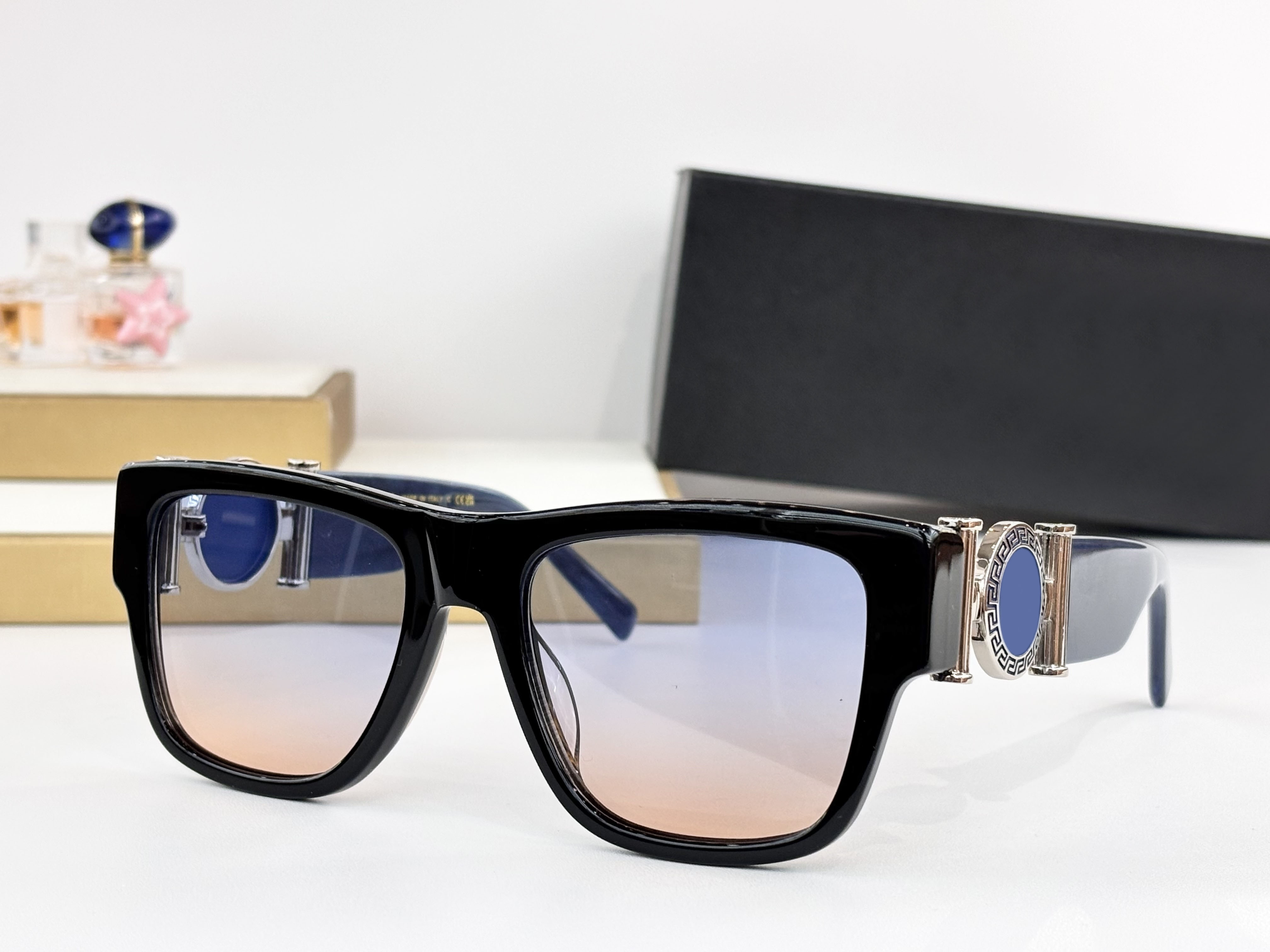 Womens Sunglasses For Women Men Sun Glasses Mens 6819 Fashion Style Protects Eyes UV400 Lens With Random Box And Case