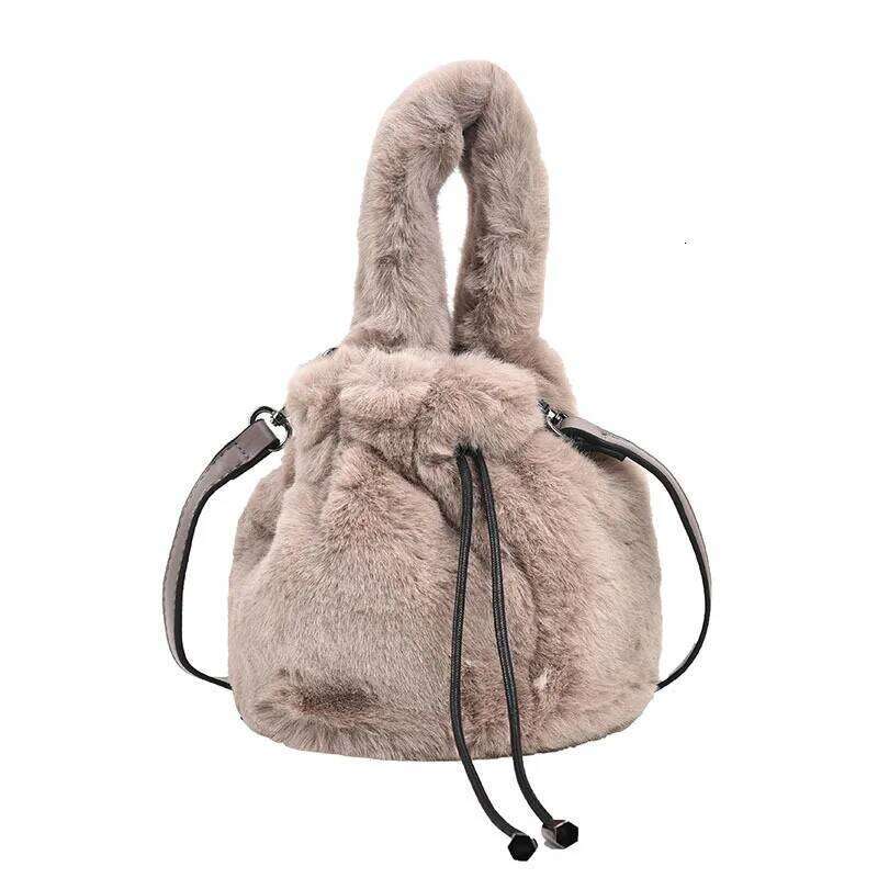 Fashion Handbags Casual Women Dress Up Autumn And Winter New Versatile Plush Bucket Girls Single Shoulder Crossbody Bag XJ260109