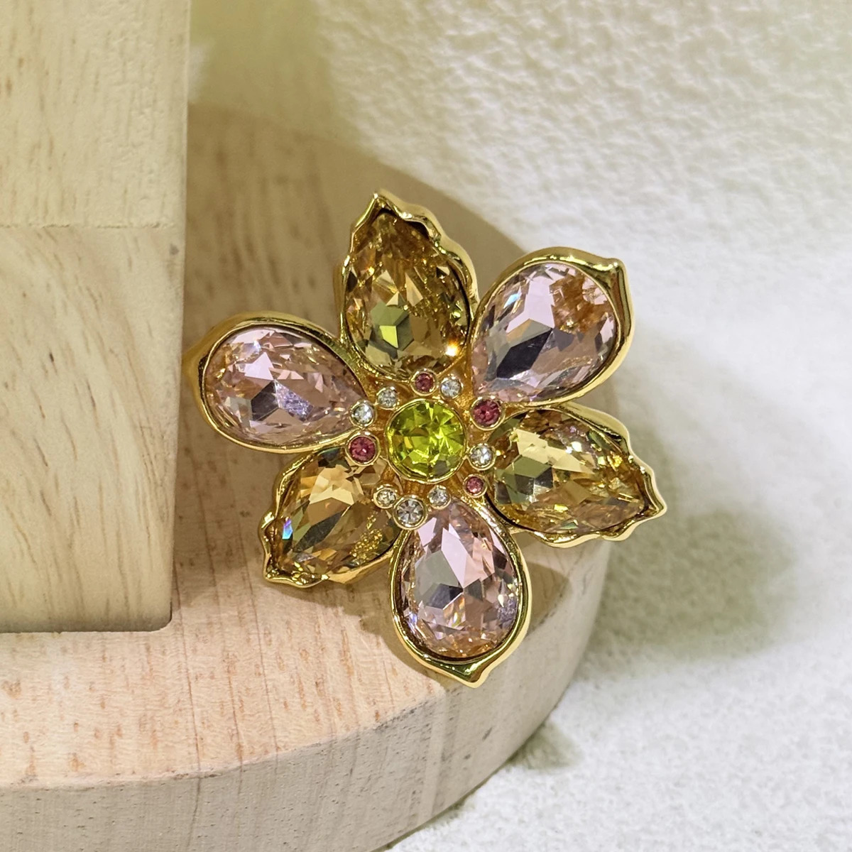 Original Cocktail Party Rings Trend Crystal Jewelry Charm Pink Flower Gold Geometric Crystal Ring Gift for Women 260104