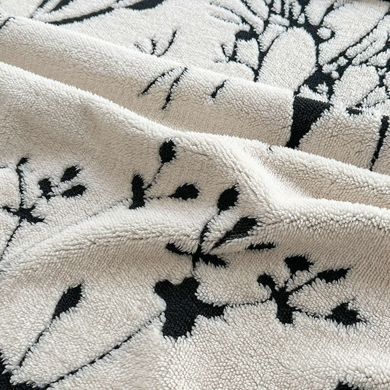 Black White Cationic Composite Ink Painting Multifunctional Summer Air Conditioning Nap Bedroom Throw & Blanket