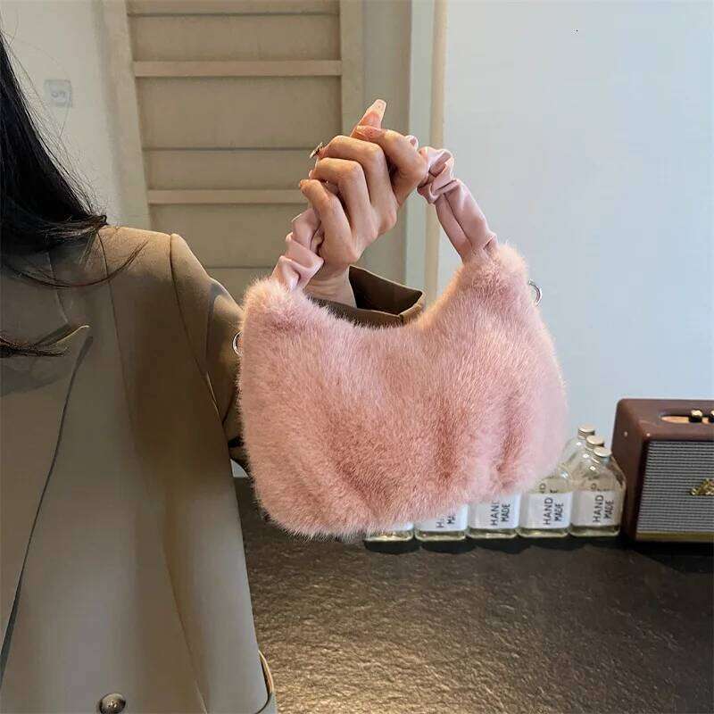 Winter Fluffy Plush Crossbody for Women New Fuzzy Fur Bucket Cute Soft Animal Print Handbag Trendy Y2K Shoulder Bag XJ260109