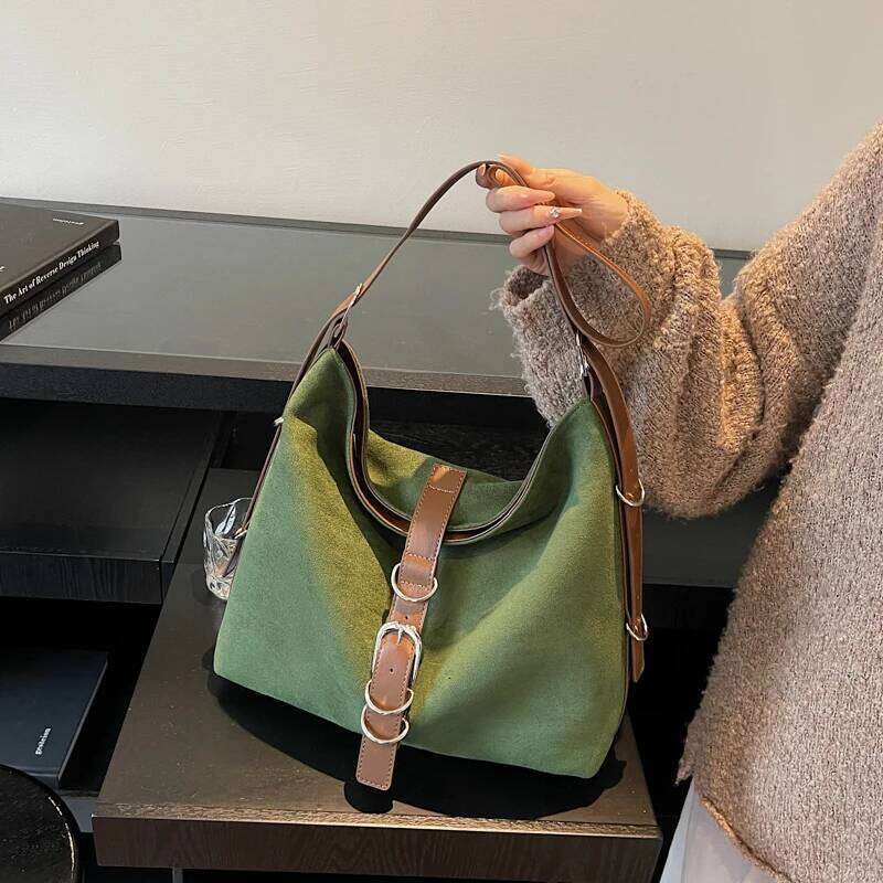 Women Autumn Winter Suede Shoulder Lady Adjustable Strap Crossbody Bag Large Capacity Zipper Square Handbag for Work Travel XJ260109