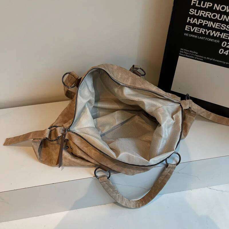 2025 Autumn Soft Leather Shoulder For Women Rivet Casual Tote Large Capacity Crossbody Bags Ladies Commuting Handbags XJ260109