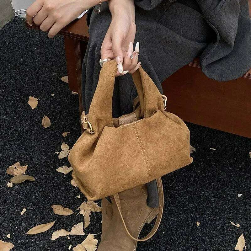 French Cloud Dumpling Brand Design Frosted New Fashion Handbag Lunch Box Retro Magnetic Clasp Shoulder Crossbody Bag XJ260109