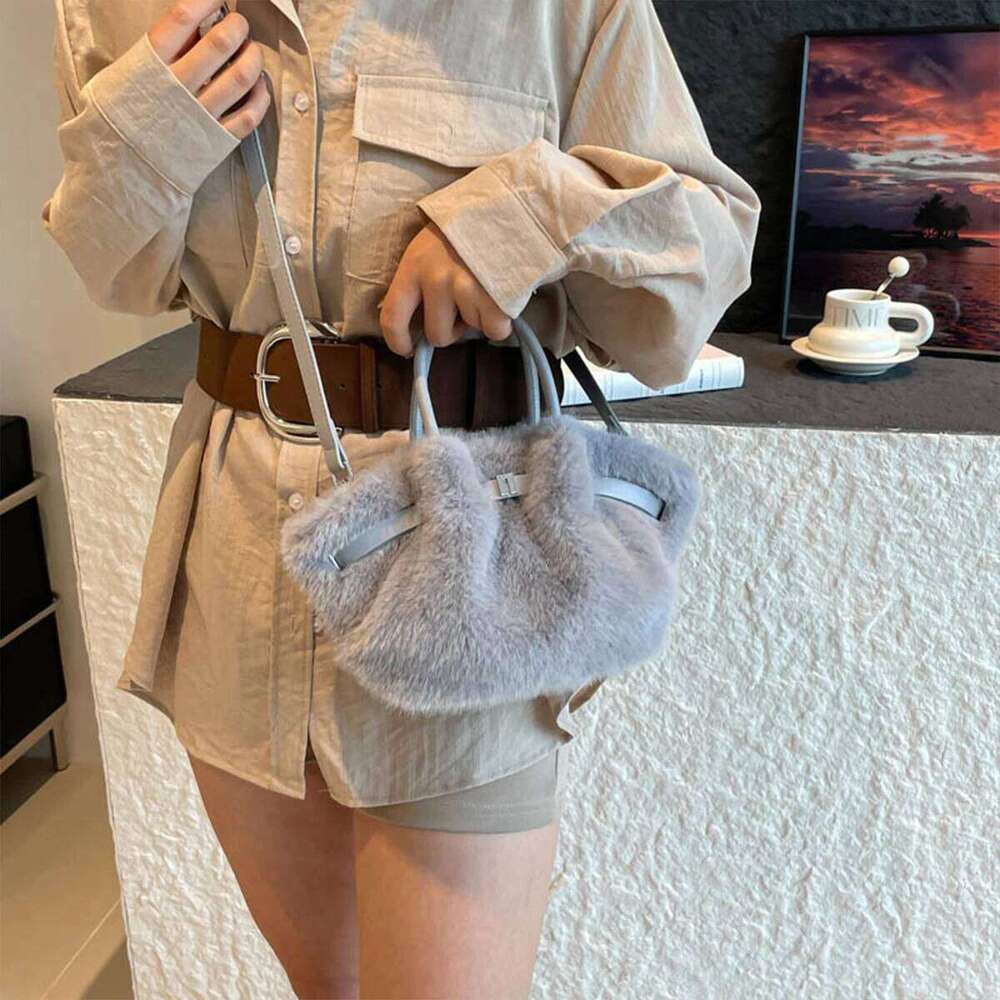 Fashion Shoulder Bag Plush Texture High Gloss Finish Large Capacity Soft Material Magnetic Snap Adjustable Strap Daily Commute XJ260109