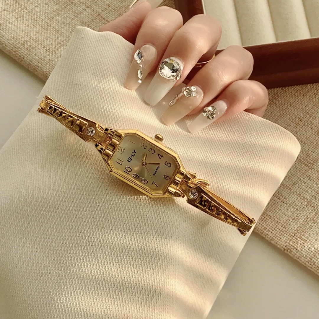 Women Watches Top Wristwatches Ladies Fashion Gold Bracelet Watch Female Elegant Clock Women montre femme 260108