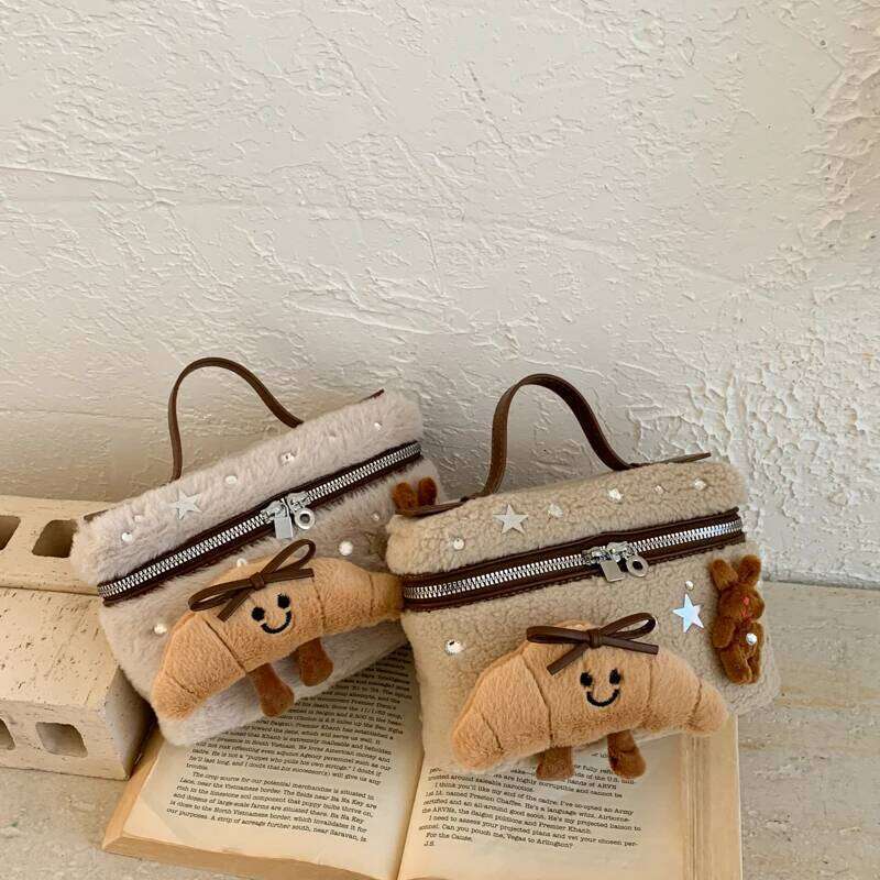 2025 Winter Faux Fur Plush Handbag Cute Bunny Croissant Pendant Star Decor Fluffy Tote Women Small Shoulder Crossbody Bag XJ260109