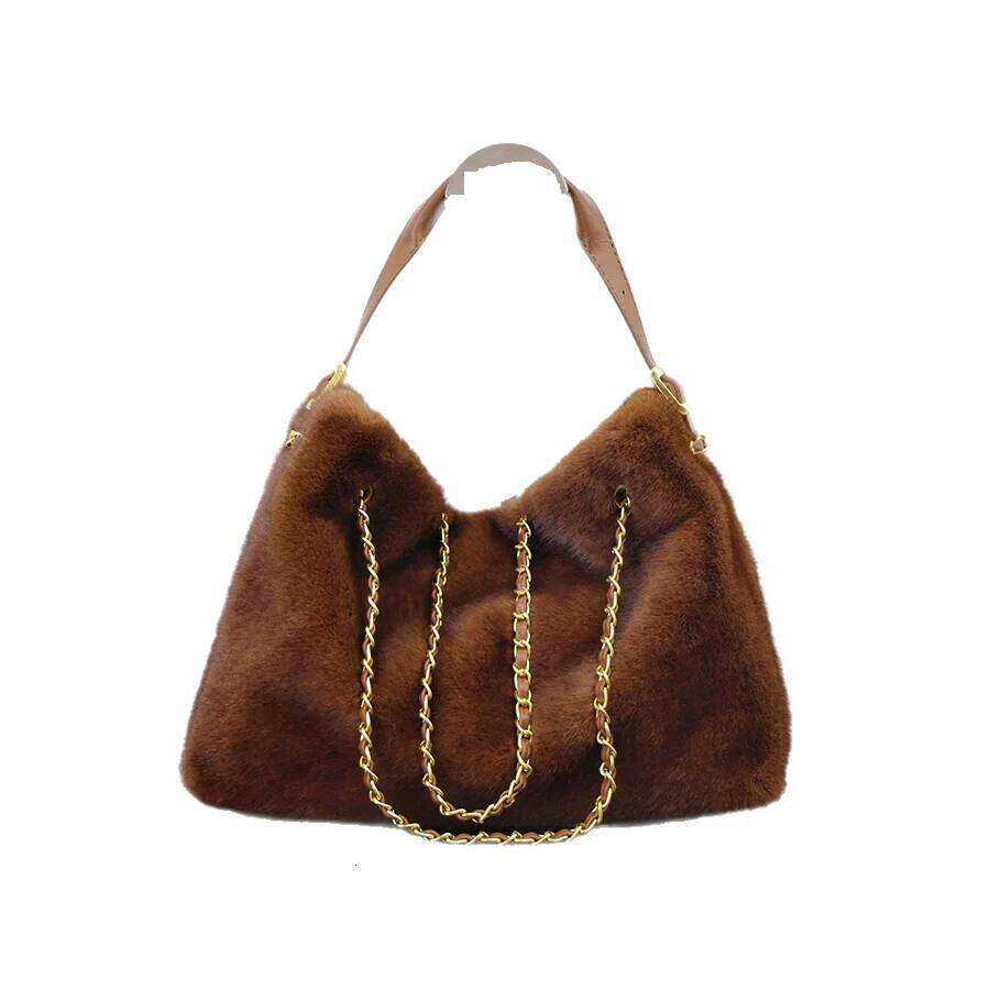 Winter Faux Fur Women's Fashion Handbag Purses Women Shoulder Bag Flush Fluffy Chains Messenger Bags for Travel Shopping XJ260109