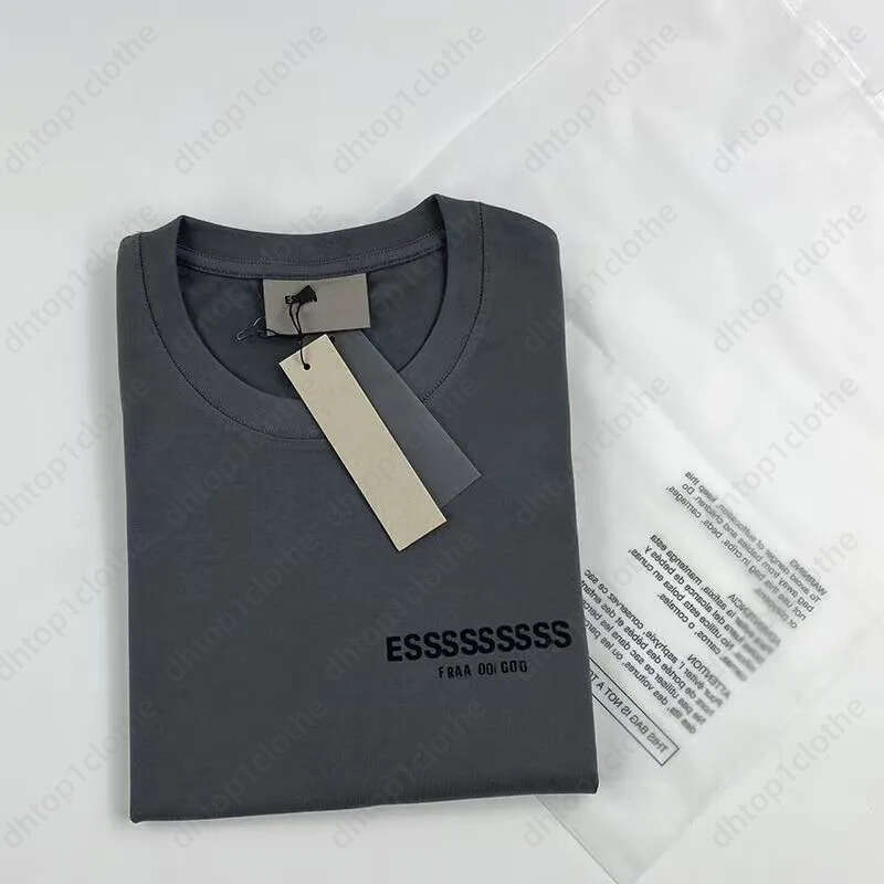 2026 Essential Tshirt Chest Silicone Letter Vintage Oversized Shirt Men Designer Women Tops Casual Loose Fog Clothes Pure Cotton Essintals Essentials T Shirts