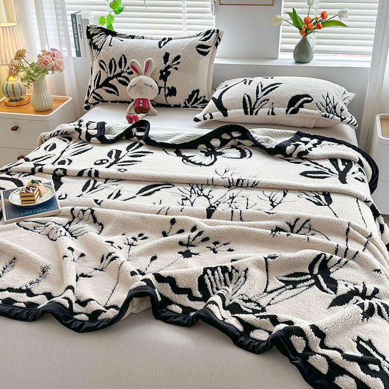Black White Cationic Composite Ink Painting Multifunctional Summer Air Conditioning Nap Bedroom Throw & Blanket