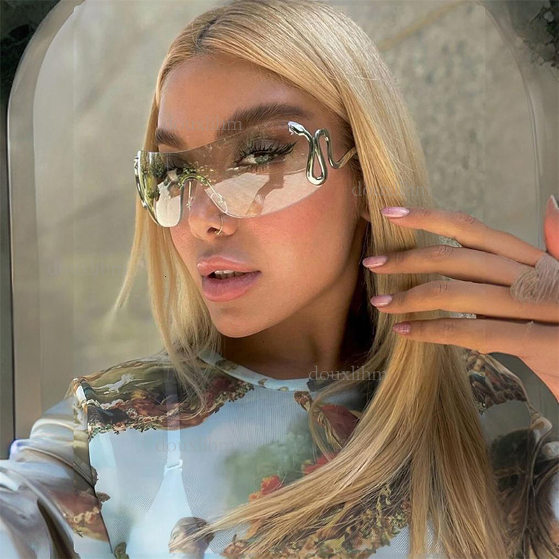 2026 Luxury Brand Designer Fashion Accessories Vintage One-piece Snake Sunglasses For Women Millennium Ins High-end Internet Celebrity UV Protection S