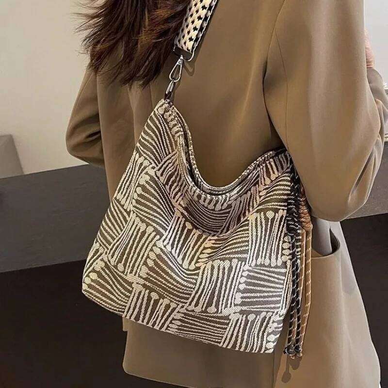 1pcs Korean Style Large Canvas Crossbody Women, Wide Strap Spacious Tote, Chic Autumn Winter Shoulder Bag XJ260109