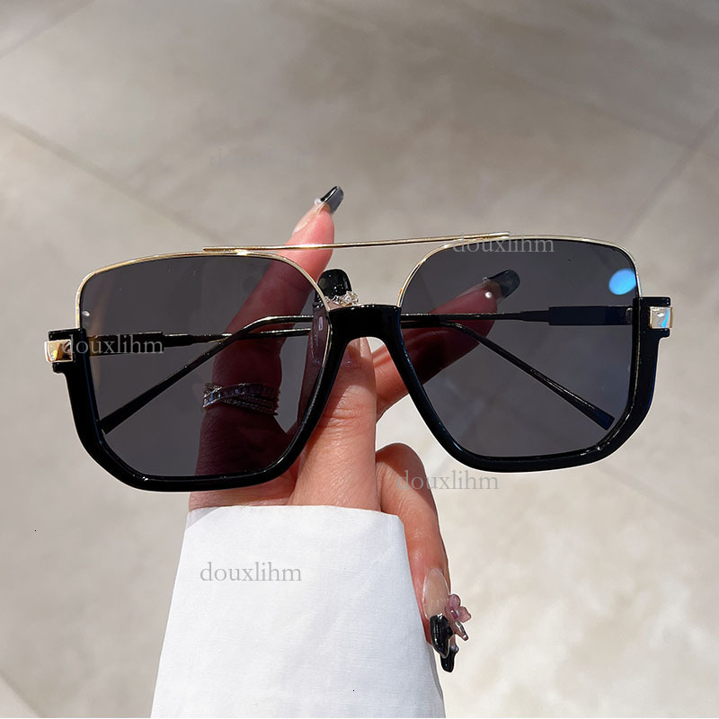 Luxury Brand Designer Fashion Accessories New Style No Makeup Double Bridge Large Frame Anti-blue Light Retro Sunglasses Half Frame Square Women