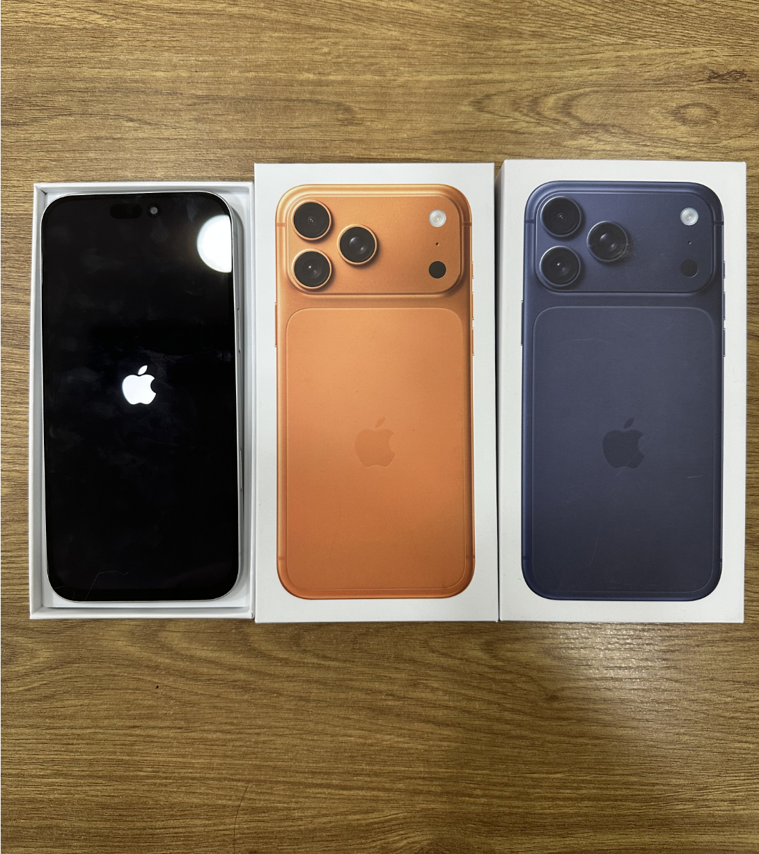 iphone 17 Pro Max Orange 6.9inch Screen Android system Smartphone Camera Unlocked Smart phones 16GB RAM 2TB ROM GPS Mobile Phone Ring watch Oringal sealed box