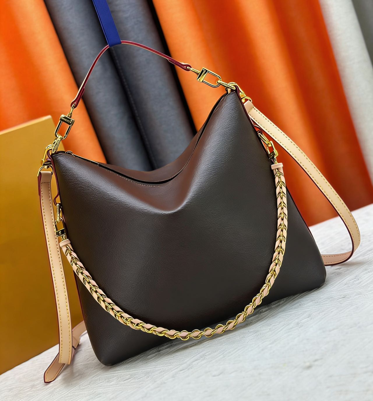 Designer Vintage Chain Underarm Tote Bag for Women, Shoulder Crossbody Handbag Genuine Leather Large Capacity Versatile Crossbody Bucket Bag with Storage PRPU