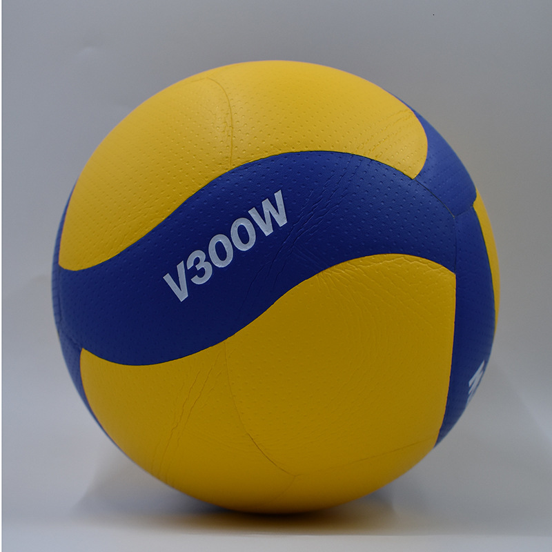 Molten 5500 Volleyball size 5 PU ball suitable for outdoor training in adult and youth competitions 240920