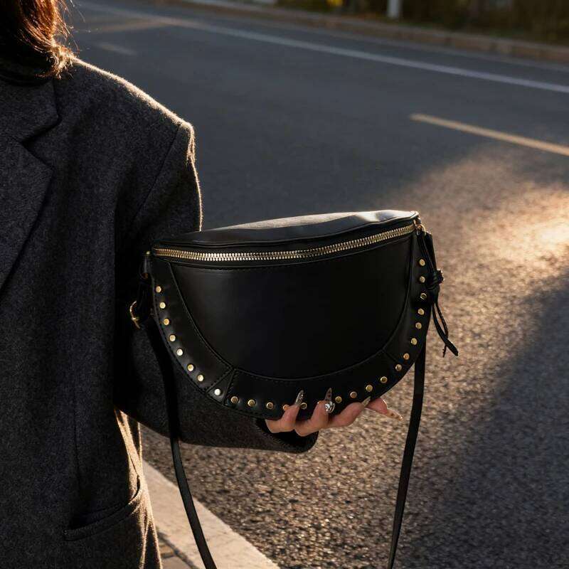 Retro Rivet Crossbody Bag for Women Solid Color Large Capacity Versatile Chest Soft Leather Traveling One Shoulder Bags XJ260109