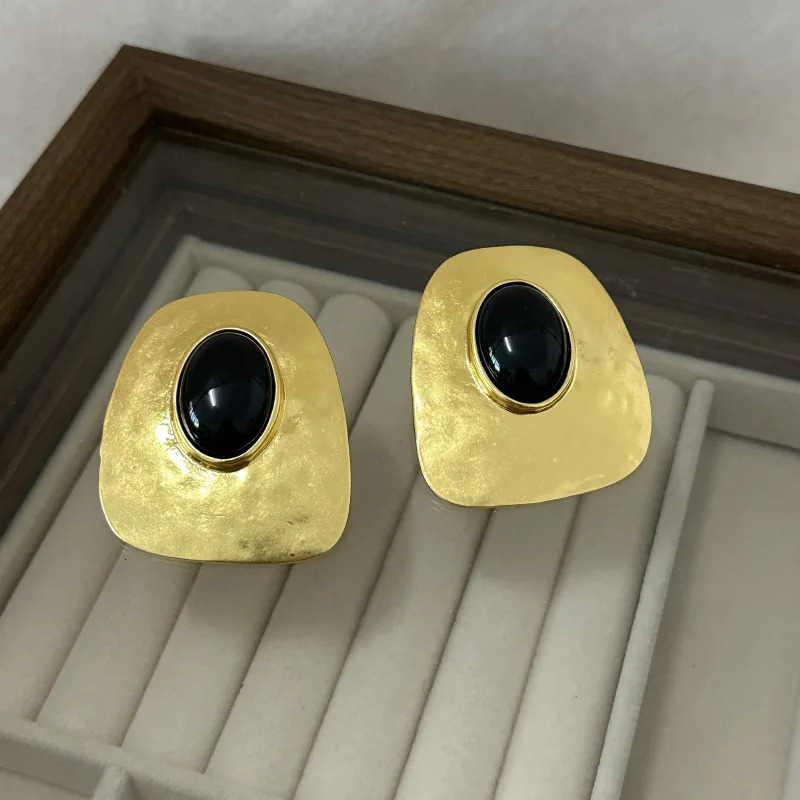 French Parisian style Retro irregular black crystal retro-style earrings 260107