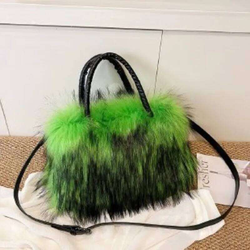 Plush Velvet Sweet Crossbody for Women Elegant Cute High-end Tote Autumn and Winter 2025 New Versatile Shoulder Bag XJ260109