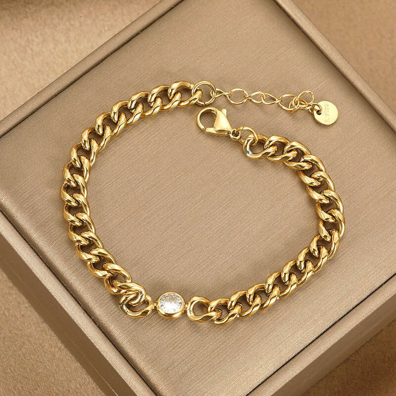 Bracelet Womens Stainless Steel Non-Fading Cuban Chain Crystal Retro Niche Daily Party Wear Jewelry