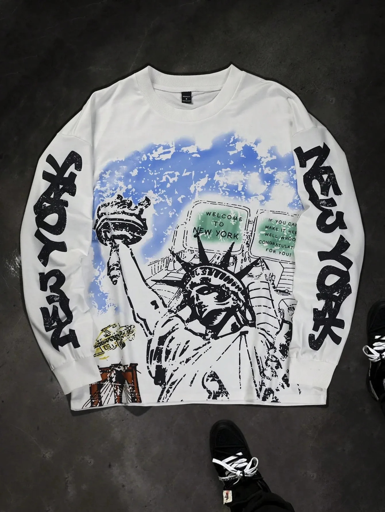 The mens roundneck sweatshirt for Spring and Autumn is casual fashionable comfortable with 3D pattern printing 260109