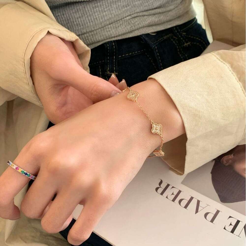 Bracelet for Women French Niche High-End Four-Leaf Clover Full Diamond Small Rose Mini V Gold Daily Wear Party Hand Jewelry Factory Wholesale Free Shi