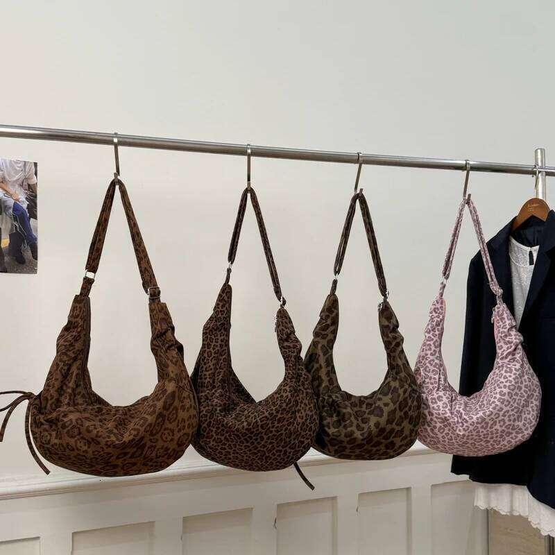Korean Niche Design Leopard Print Commuter 2025 New Trendy Fashion Shoulder Large Capacity Casual Crossbody Bag 2575TDD XJ260109