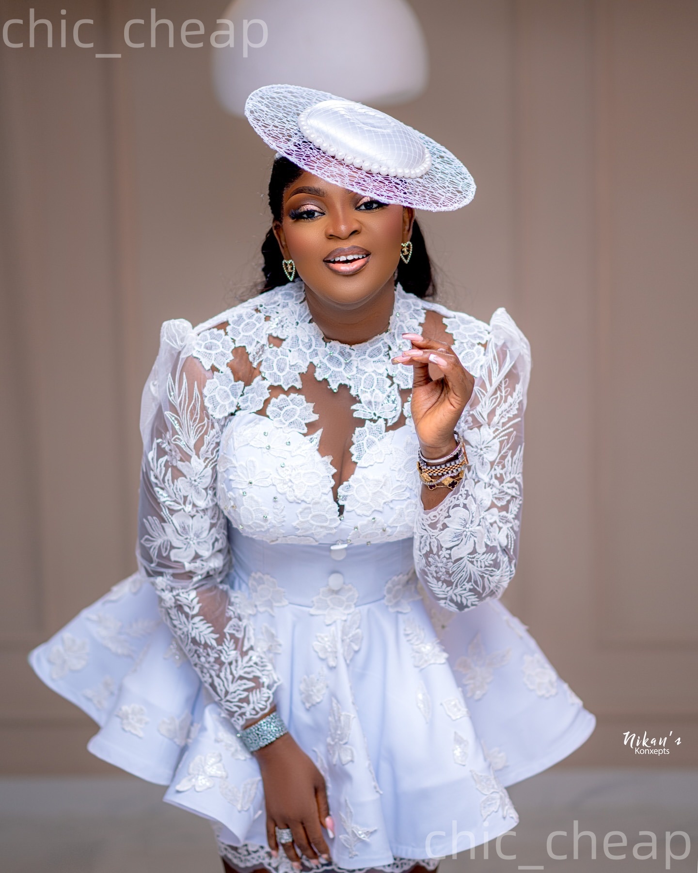 2026 Plus Size White Sheath Mother Of Bride Dresses Crystals Lace Short Mini Vintage Evening Party Mamas Dress Vintage 50s Birthday Wedding Guest Groo