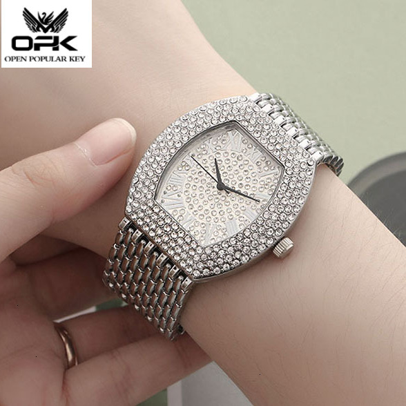 2026 new model Classic barrel shaped dial with sparkling rhinestone decoration luxury dinner watch metal color temperament Roman numeral scale retro d