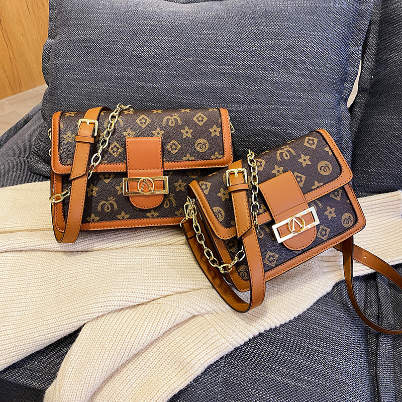 2026 Hot Sale Elegant and Stylish New Design Print Chain Square Bag Light Luxury Versatile High Quality Shoulder Bag Crossbody bag Free Shipping